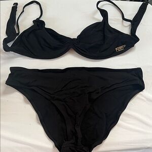 Le Perla  Women's Swimwear Set